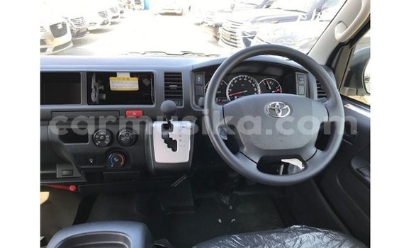 Tenga Imported Toyota Hiace Chena Mota in Import - Dubai in Harare Tenga Imported Toyota Hiace Chena Mota in Import - Dubai in Harare