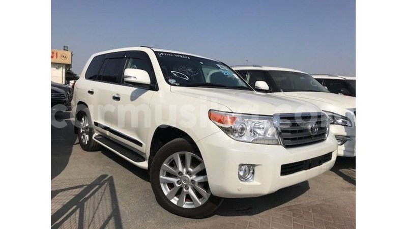 Big with watermark toyota land cruiser harare import dubai 12965