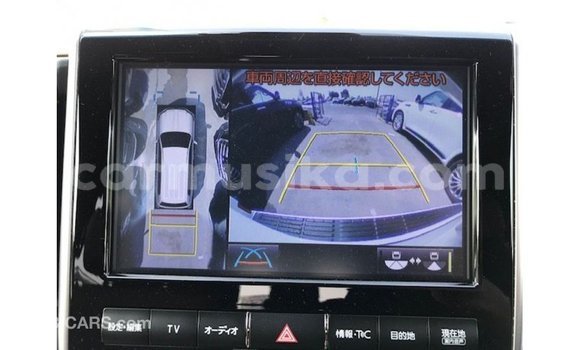 Tenga Imported Toyota Land Cruiser Chena Mota in Import - Dubai in Harare Tenga Imported Toyota Land Cruiser Chena Mota in Import - Dubai in Harare