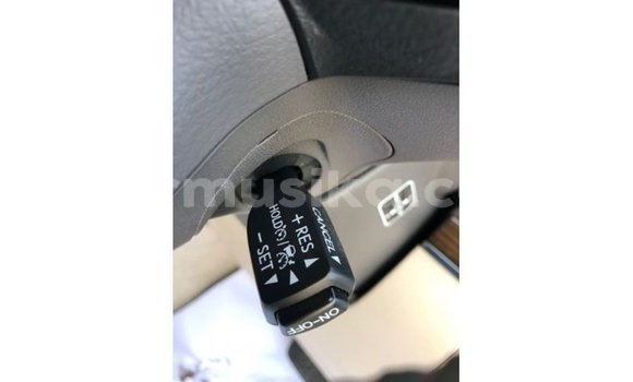 Tenga Imported Toyota Land Cruiser Chena Mota in Import - Dubai in Harare Tenga Imported Toyota Land Cruiser Chena Mota in Import - Dubai in Harare