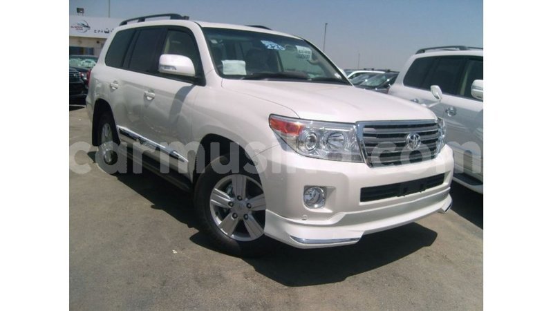 Big with watermark toyota land cruiser harare import dubai 12977