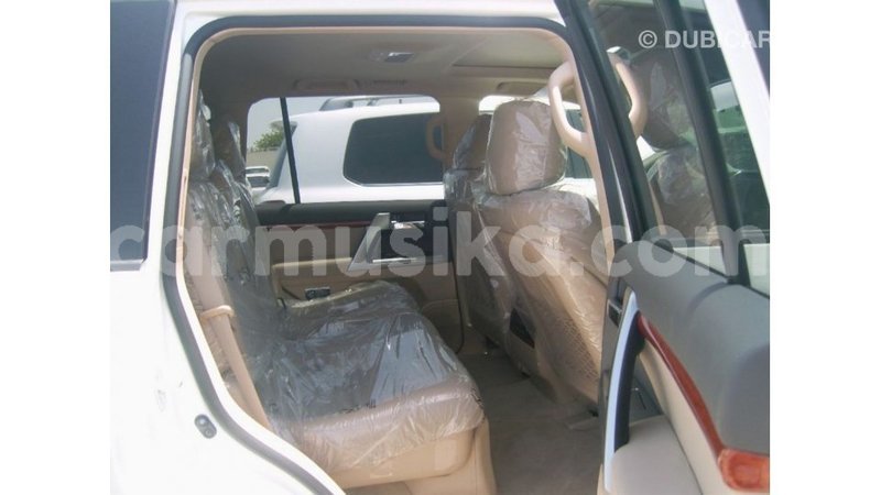 Big with watermark toyota land cruiser harare import dubai 12977