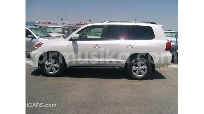 Big with watermark toyota land cruiser harare import dubai 12977