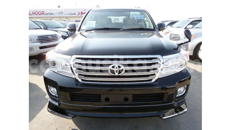 Big with watermark toyota land cruiser harare import dubai 12978