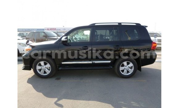 Tenga Imported Toyota Land Cruiser Nhema Mota in Import - Dubai in Harare Tenga Imported Toyota Land Cruiser Nhema Mota in Import - Dubai in Harare