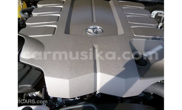 Tenga Imported Toyota Land Cruiser Nhema Mota in Import - Dubai in Harare Tenga Imported Toyota Land Cruiser Nhema Mota in Import - Dubai in Harare
