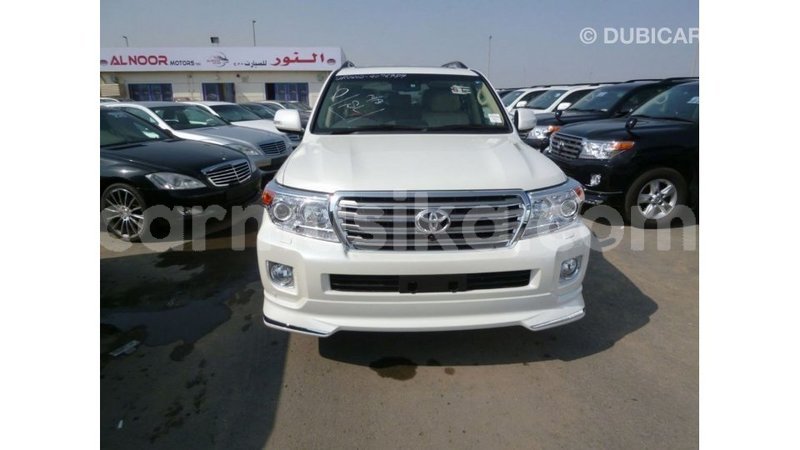 Big with watermark toyota land cruiser harare import dubai 12980