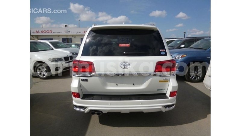 Big with watermark toyota land cruiser harare import dubai 12983