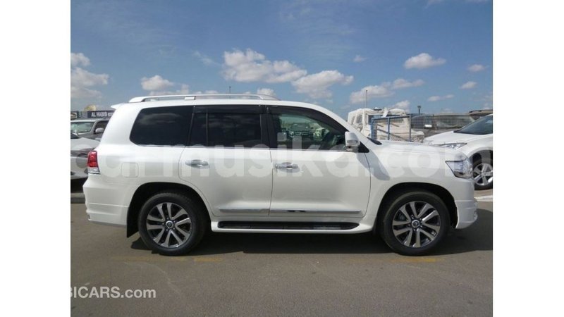 Big with watermark toyota land cruiser harare import dubai 12983