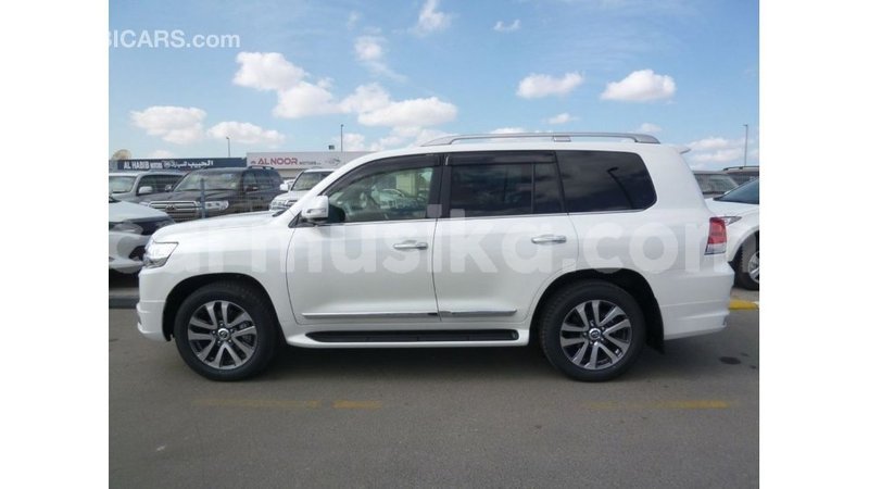 Big with watermark toyota land cruiser harare import dubai 12983