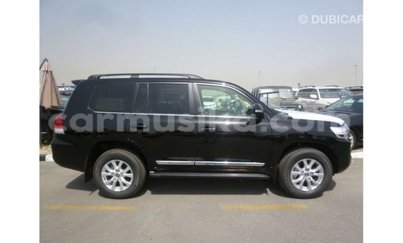 Tenga Imported Toyota Land Cruiser Nhema Mota in Import - Dubai in Harare Tenga Imported Toyota Land Cruiser Nhema Mota in Import - Dubai in Harare