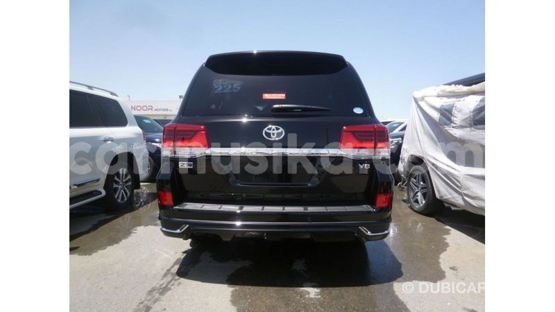 Big with watermark toyota land cruiser harare import dubai 12985