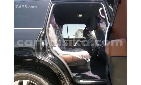 Tenga Imported Toyota Land Cruiser Nhema Mota in Import - Dubai in Harare Tenga Imported Toyota Land Cruiser Nhema Mota in Import - Dubai in Harare