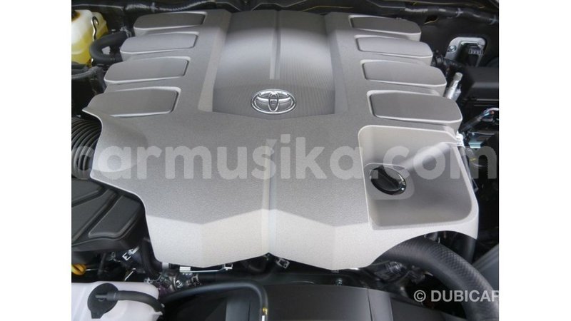 Big with watermark toyota land cruiser harare import dubai 12985