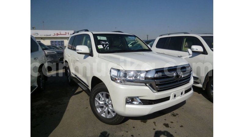 Big with watermark toyota land cruiser harare import dubai 12986