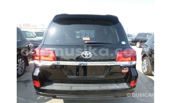 Tenga Imported Toyota Land Cruiser Nhema Mota in Import - Dubai in Harare Tenga Imported Toyota Land Cruiser Nhema Mota in Import - Dubai in Harare