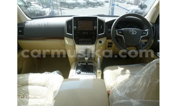 Buy Import Toyota Land Cruiser White Car in Import - Dubai in Harare Buy Import Toyota Land Cruiser White Car in Import - Dubai in Harare
