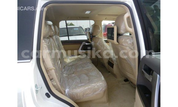 Buy Import Toyota Land Cruiser White Car in Import - Dubai in Harare Buy Import Toyota Land Cruiser White Car in Import - Dubai in Harare