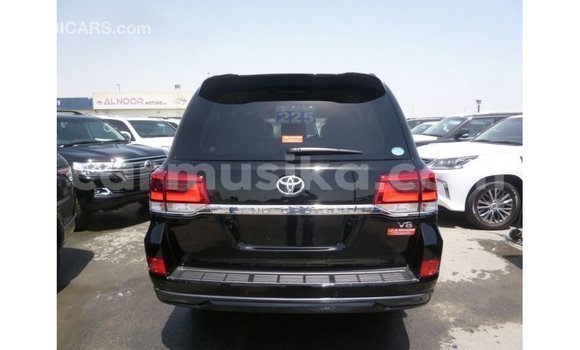 Nunua Imported Toyota Land Cruiser Nyeusi Gari ndani ya Import - Dubai nchini Harare Nunua Imported Toyota Land Cruiser Nyeusi Gari ndani ya Import - Dubai nchini Harare