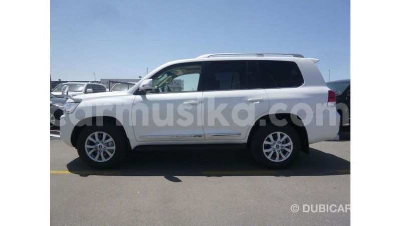 Big with watermark toyota land cruiser harare import dubai 12991